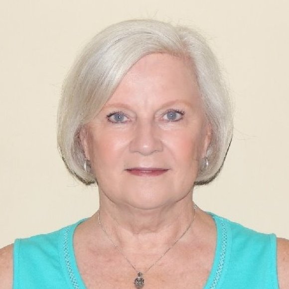 Meet your Posher, Deb - Picture 1 of 1